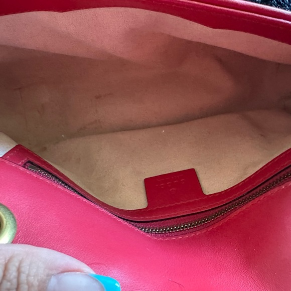 Gucci Marmont GG Red Small Shoulder bag - Picture 4 of 4
